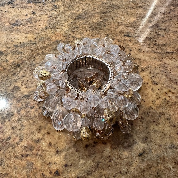 Crystal bracelet with Gold Accents - Picture 4 of 4